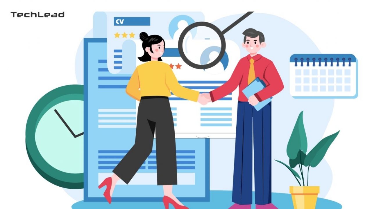 HR managers handling Confluence user chaos during employee onboarding and offboarding with status visibility and role assignment"